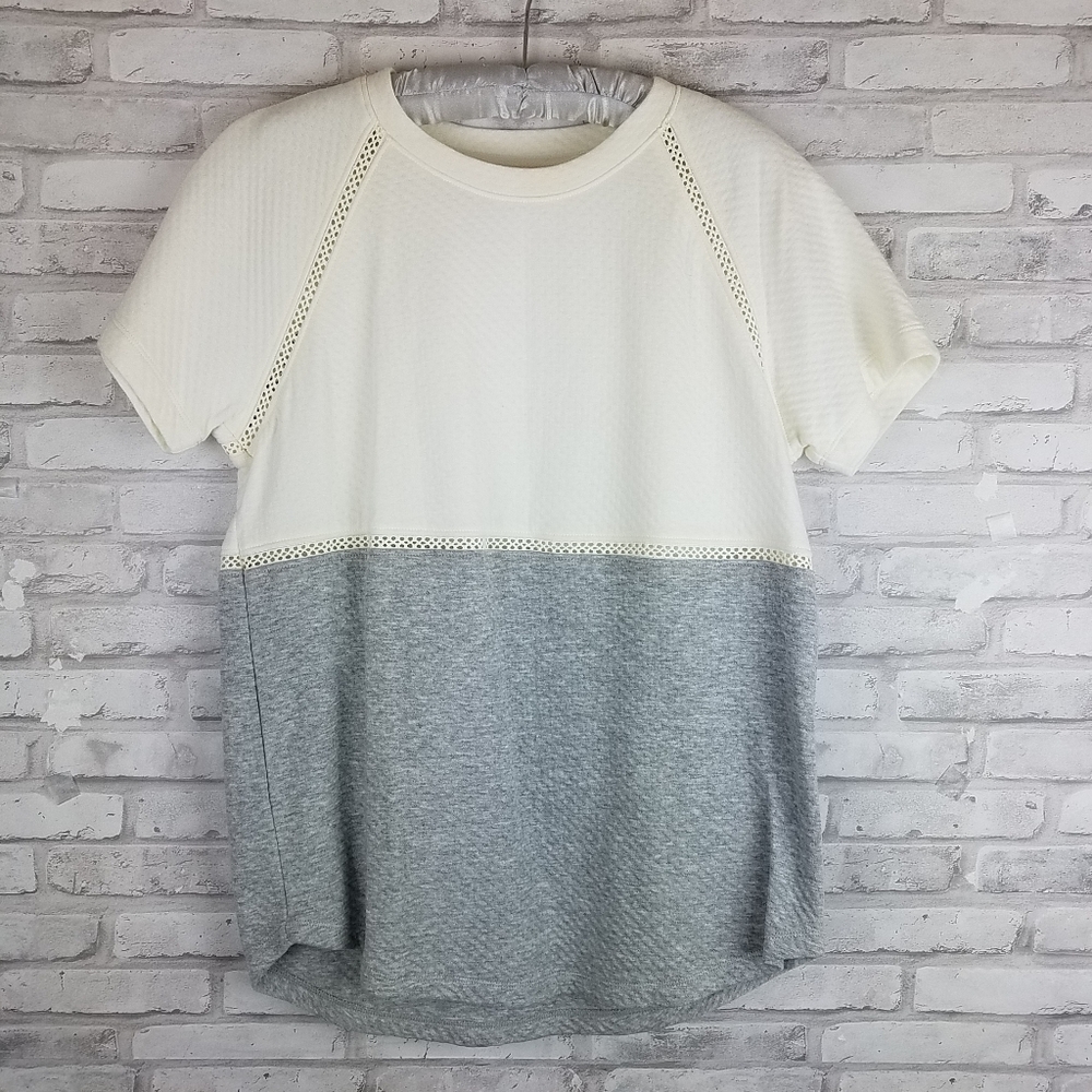 LOU & GREY Quilted Color Block Eyelet Trim…